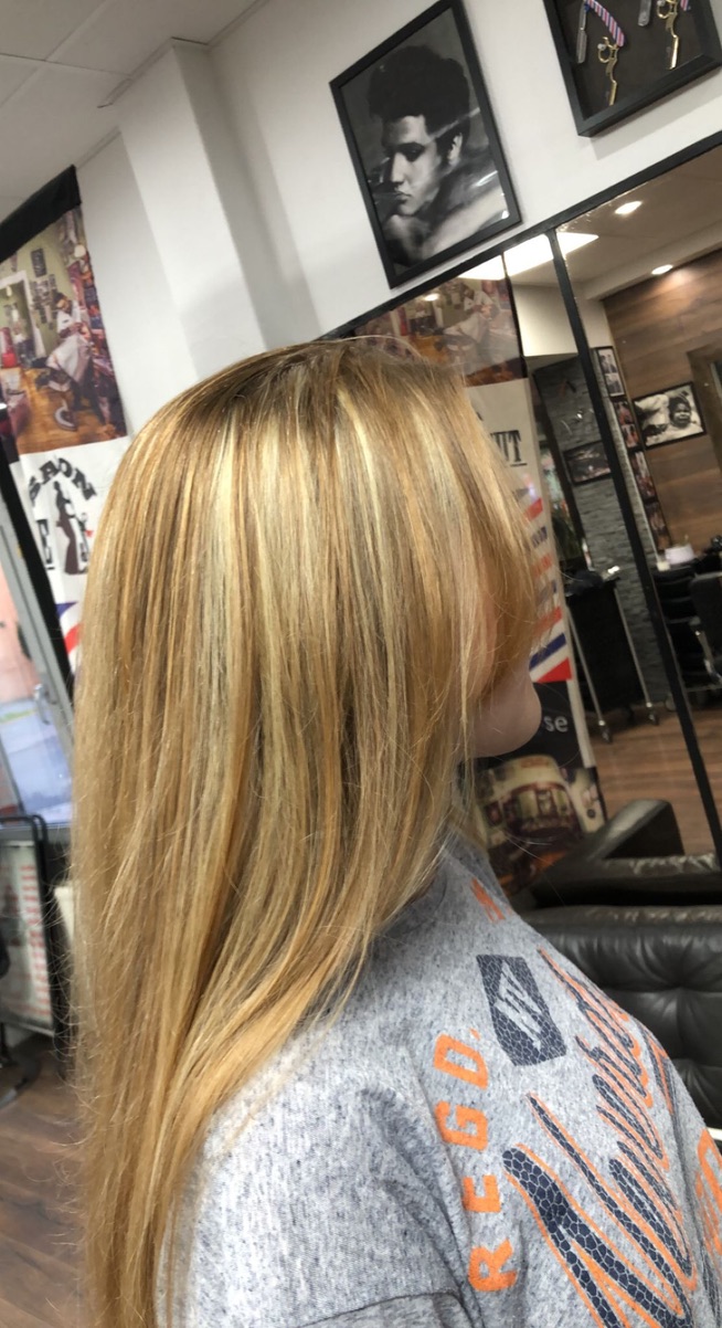 Salon Shave & Cut – arbete