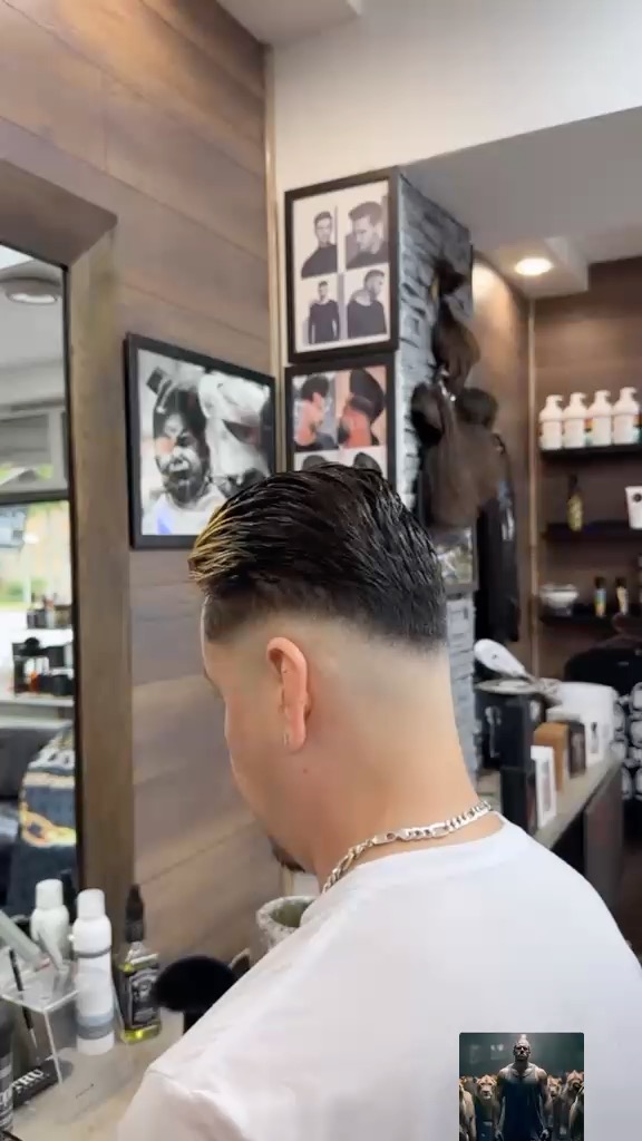 Salon Shave & Cut – arbete