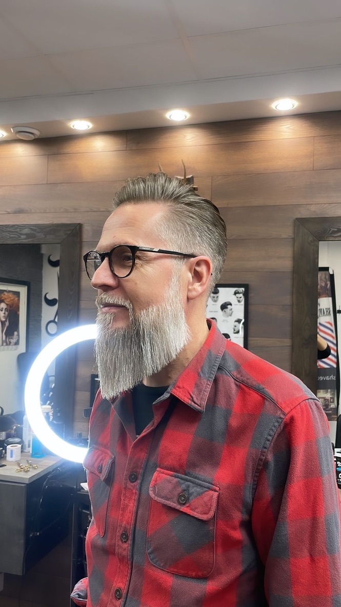 Salon Shave & Cut – arbete