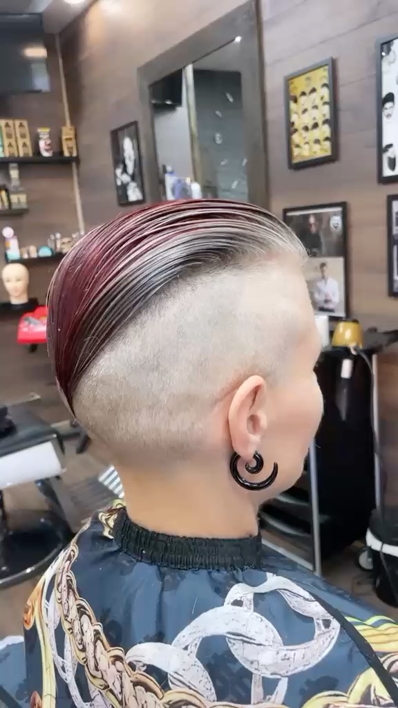 Salon Shave & Cut – arbete