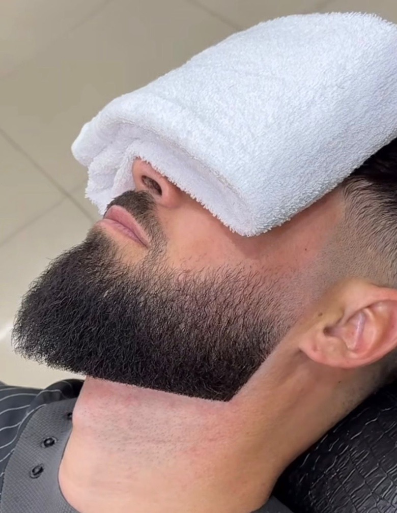 Salon Shave & Cut – arbete