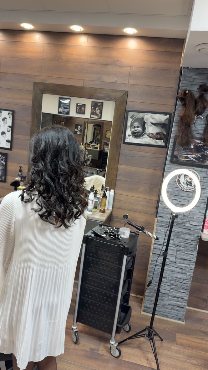 Salon Shave & Cut – arbete