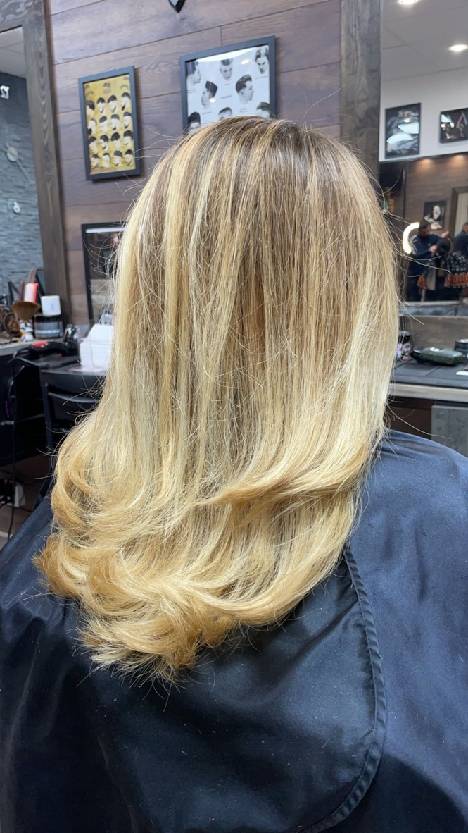 Salon Shave & Cut – arbete