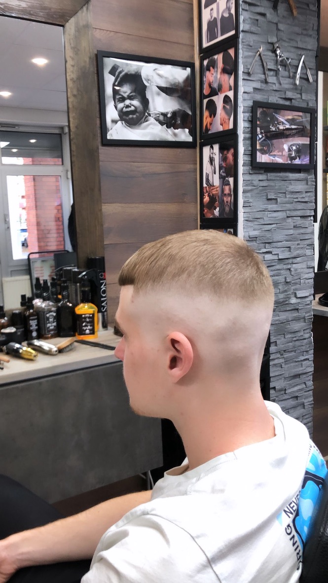 Salon Shave & Cut – arbete